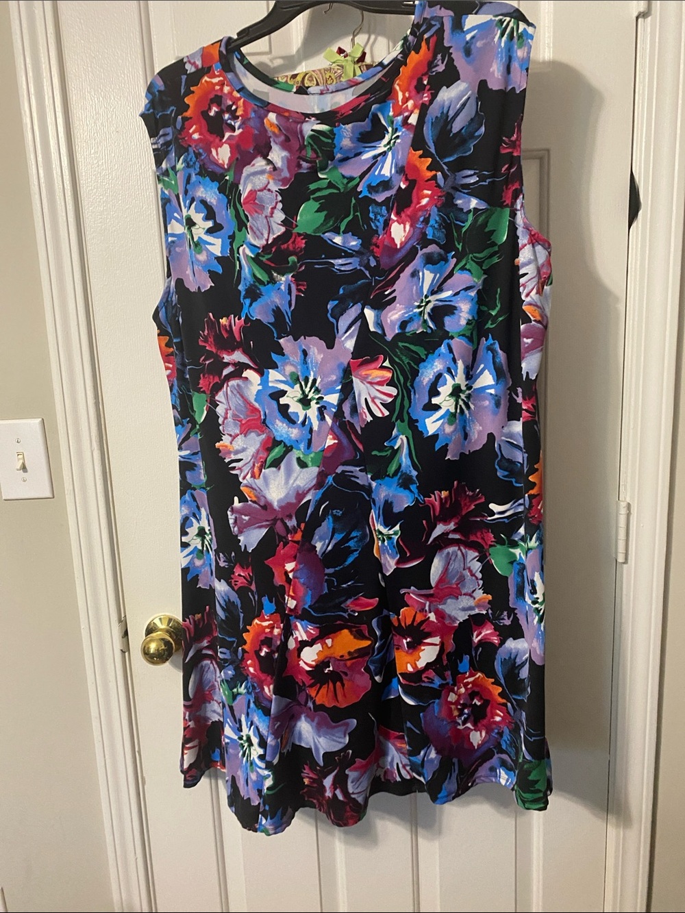 Sleeveless Floral Midi Dress in Black and Multicolor